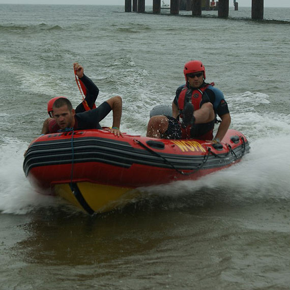 I Szkolenie i Mistrzostwa Pontonowych �odzi Ratowniczych IRB w Mi�dzyzdrojach