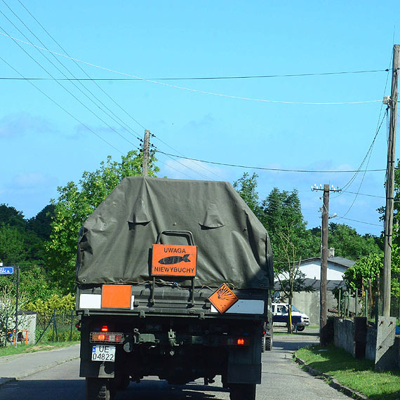 Uwaga! Bomba lotnicza w Lubinie. Ewakuowano ludzi z dom�w! Zobacz film!