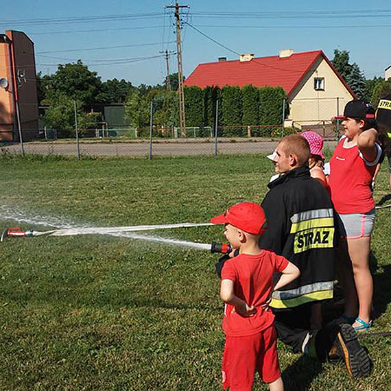 Festyn w Mokrzycy Małej