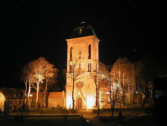 Pierwsza po 1936 roku renowacja wie�y katedry kamie�skiej