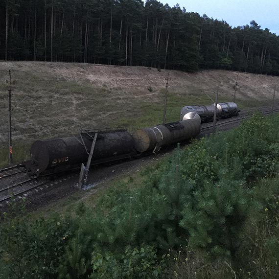 Kolejna katastrofa na torach. Ruch poci�g�w wstrzymany!
