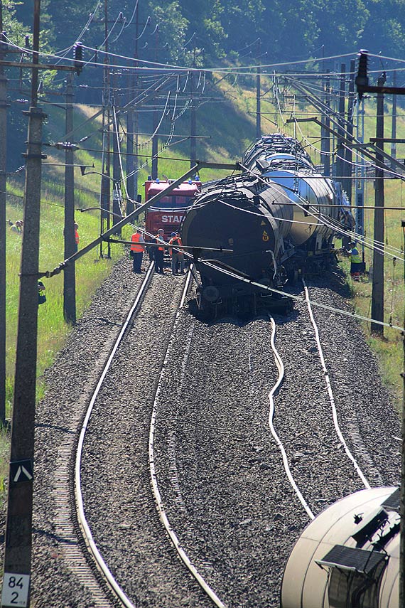 Nie wiadomo, ile potrwa naprawa toru. Zobacz film dzie� po katastrofie!