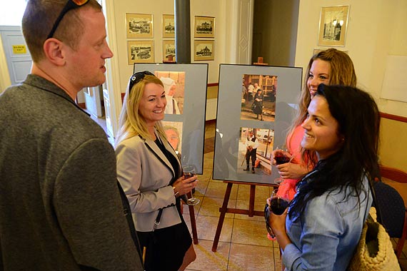 Andrzej Fory�- artysta, kt�ry potrafi zaczarowa� czas. Wystawa grafiki i fotografii c�rki Karoliny Fory� w Mi�dzyzdrojach