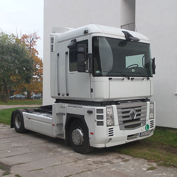 Uwaga! W okolicach Choszczna skradziono ci�gnik siod�owy Renault Magnum