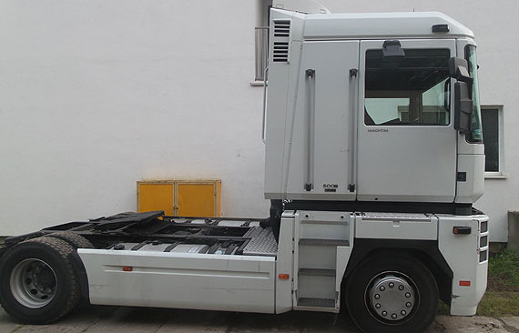 Uwaga! W okolicach Choszczna skradziono ci�gnik siod�owy Renault Magnum