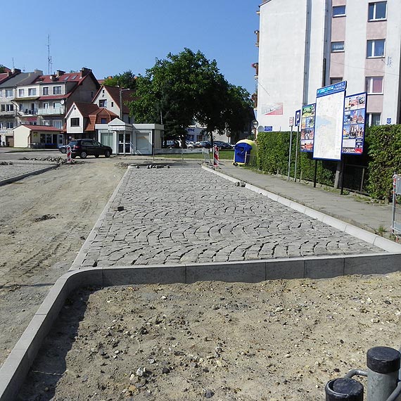 Przebudowa Dziwnowskiej z przyleg�o�ciami na p�metku