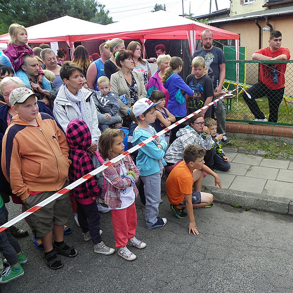 Pokaz ratownictwa medycznego na festynie stra�ackim w Ko�czewie