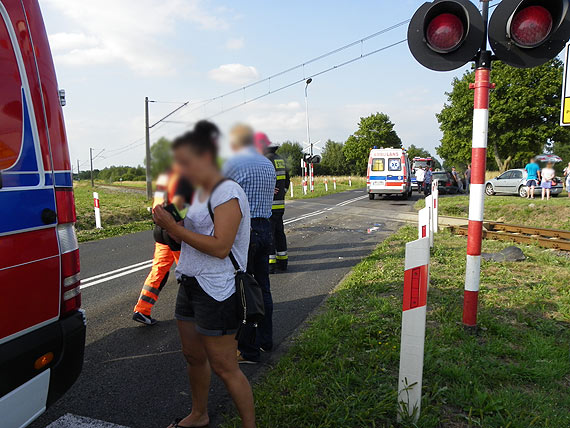 Kolizja 3 samochod�w przy Jarszewie! Na miejscu wszystkie s�u�by