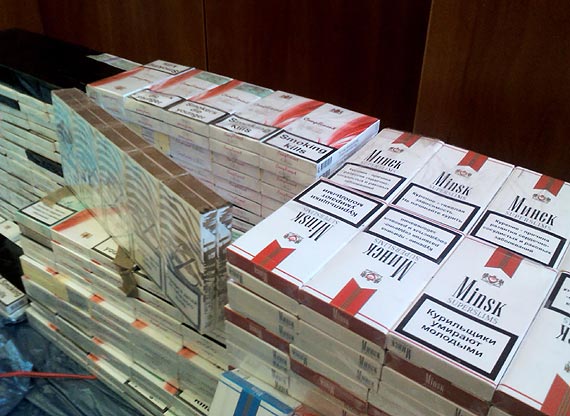 Wpad� z papierosami bez akcyzy