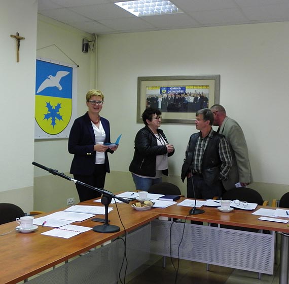 DZIWN�W: Rada wyrazi�a zgod� na emisj� obligacji w wysoko�ci 16 milion�w