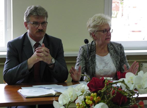 DZIWN�W: Rada wyrazi�a zgod� na emisj� obligacji w wysoko�ci 16 milion�w