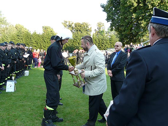OSP Gosty� wygra�a powiatowe zawody sportowo-po�arnicze w Golczewie