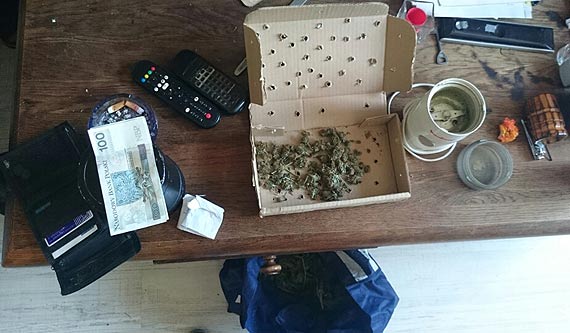 Udzielał narkotyki...mamie i babci