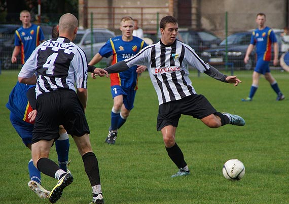 Derby powiatu dla Fali Mi�dzyzdroje Znicz Wysoka Kamie�ska – Fala Mi�dzyzdroje 3:4 (0:0)