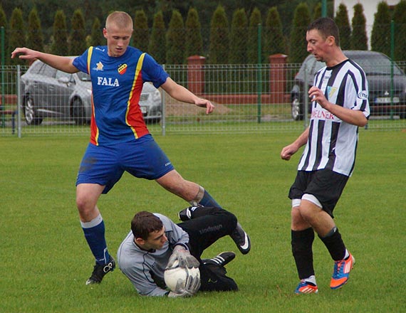 Derby powiatu dla Fali Mi�dzyzdroje Znicz Wysoka Kamie�ska – Fala Mi�dzyzdroje 3:4 (0:0)