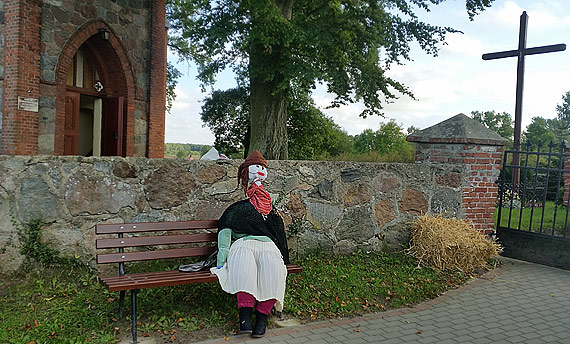 Pierwsza osoba ju� wyczekuje do�ynek w miejscowo�ci Upad�y!