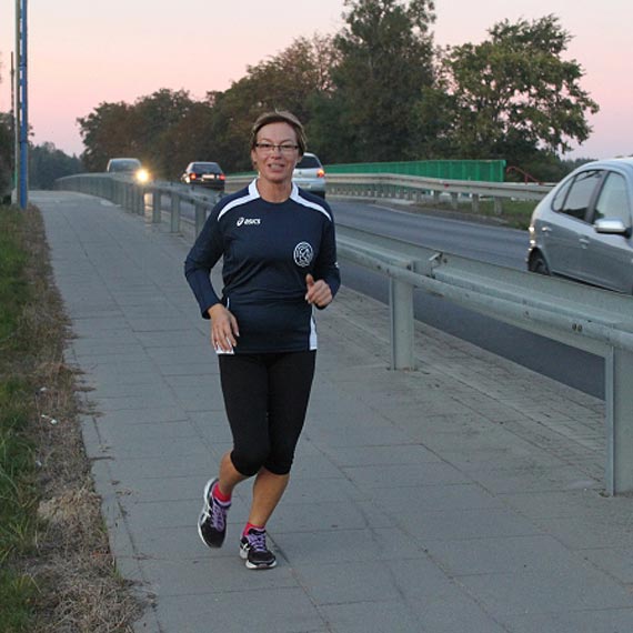 W pi�tek biegacze z Kamienia pokonali wsp�lnie dystans 10 km