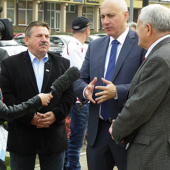 Joachim Brudzi�ski w poszukiwaniu elektoratu w Kamieniu Pomorskim