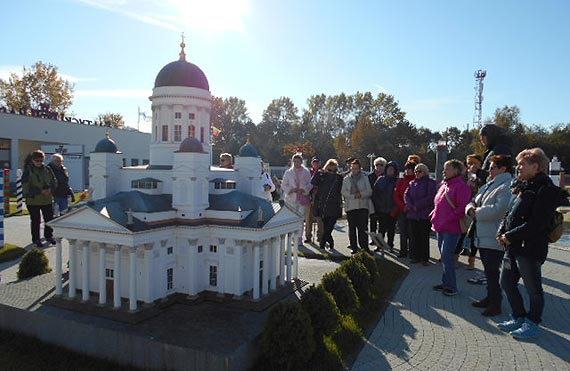 Wycieczka do Batyckiego Parku Miniatur i na wzgrze Gosa 28.10.2015