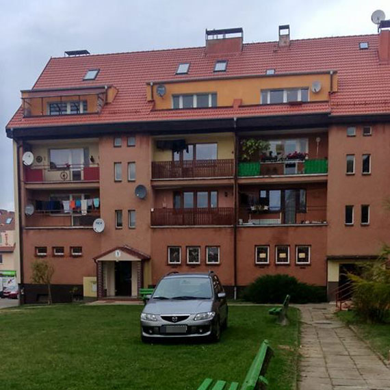 Zrobi� sobie parking na trawniku. Mistrz parkowania w akcji!