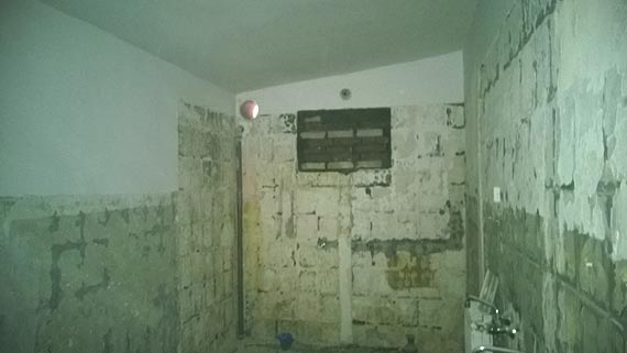 Waldemar Dubrawski odpowiada na maile naszych Czytelnik�w w sprawie remontu domu dziecka w Wise�ce