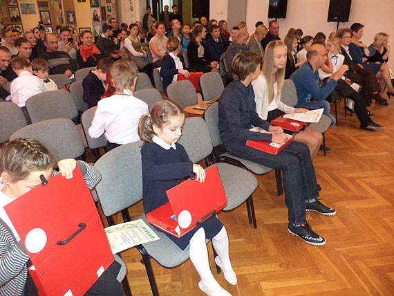 Uroczyste pasowanie klas pierwszych w Pastwowej Szkole Muzycznej I stopnia w Kamieniu Pomorskim