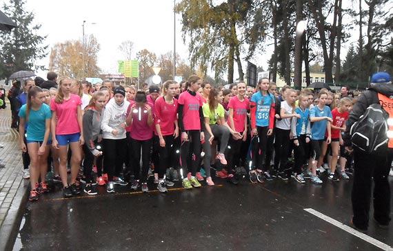 Olga �Domaradzka i Natalia Pender na podium w Goleniowskiej Mili Niepodleg�o�ci
