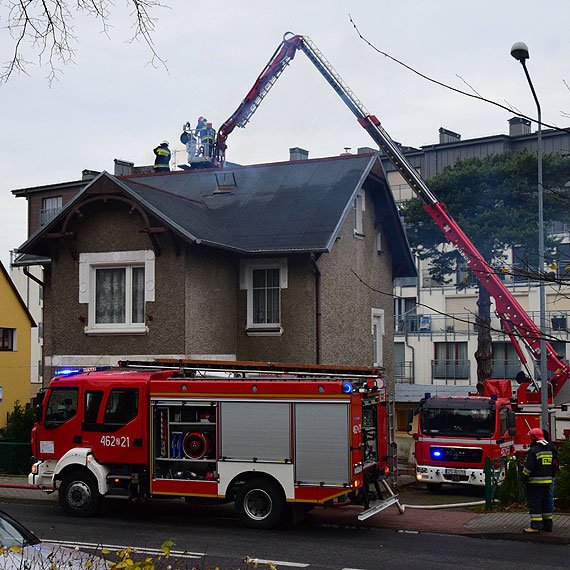 Mi�dzyzdroje: Gro�ny po�ar sadzy w kominie  
