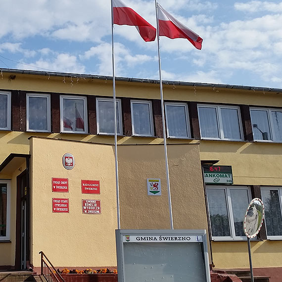 Proste pytania o inwestycje. Urz�dnicy w �wierznie bezradni