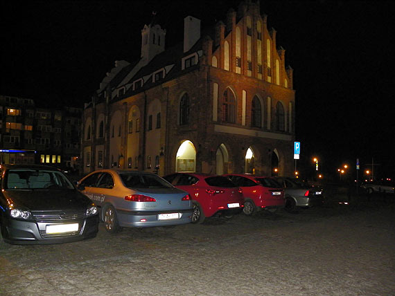  W Kamieniu Pomorskim nie czuje si magii wit. Czytelnik pyta, kiedy stanie prawdziwa choinka