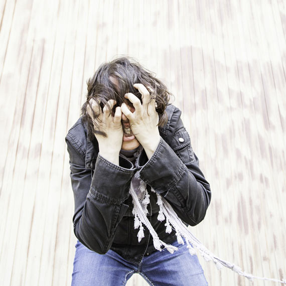 Midzyzdroje: ona postraszya ma e chce popeni samobjstwo. Do akcji wkroczyy wszystkie suby