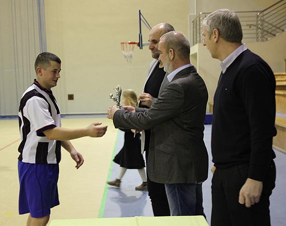 I witeczny Turniej Piki Nonej Soectw wygrywa winiec/Wrzosowo!