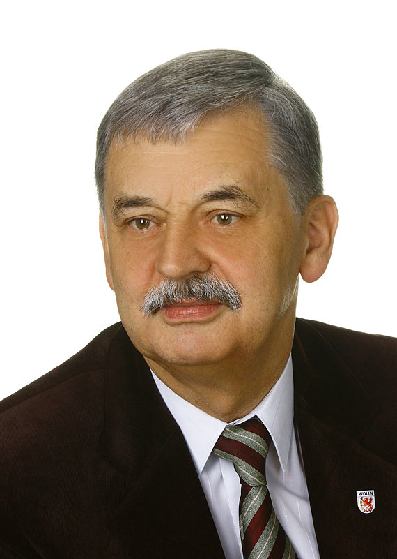 Burmistrz Wolina o likwidacji gimnazjw:  Budynki nie bd stay puste 