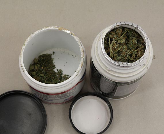 W mieszkaniu mia� ukrytych ponad 50 gram�w narkotyk�w