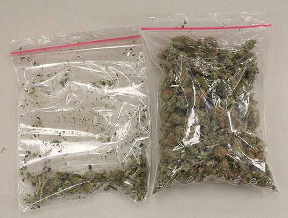 W mieszkaniu mia� ukrytych ponad 50 gram�w narkotyk�w