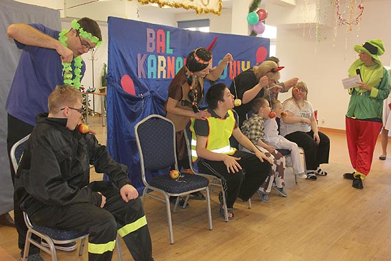 Bal Karnawaowy podopiecznych orodka na ulicy Garncarskiej w Kamieniu Pomorskim