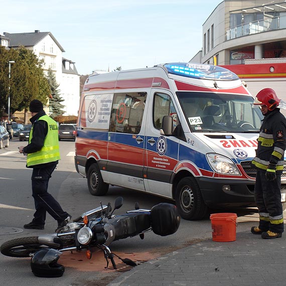 Wypadek na Nowomyśliwskiej! 37-letni kierowca mercedesa wjechał w motocyklistę!