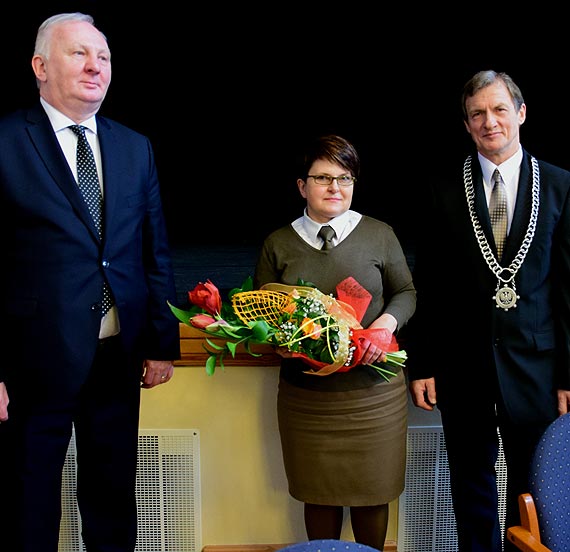 Midzyzdrojscy radni kwiatami poegnali Arlet Siarkiewicz-Hoszowsk