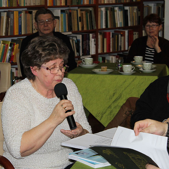 Zimowy wieczr poezji w bibliotece w Midzyzdrojach