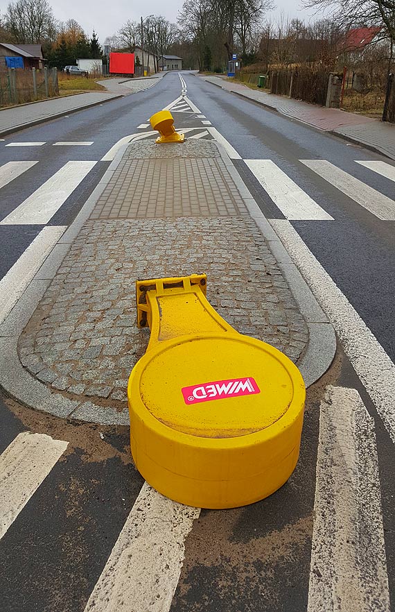 Czytelnik: Miay poprawi widoczno, a s miertelnym niebezpieczestwem...