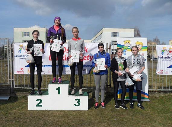 Gracja Kalibabka i Natalia Pender na podium w Policach