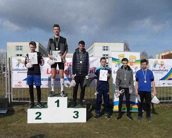 Gracja Kalibabka i Natalia Pender na podium w Policach