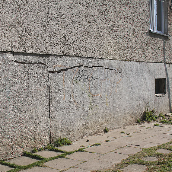 Na gow nikomu nie spadnie ale nogi poama moe