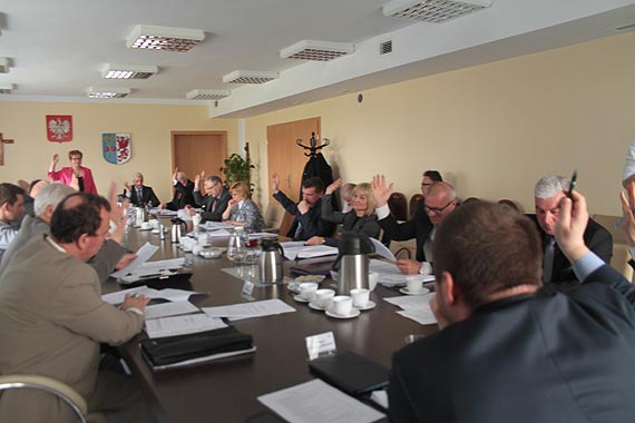 Dubrawski na sesji rady powiatu kamieskiego postawi na swoim