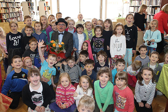 Wesoły Ryjek i Pan Kuleczka, czyli Wojciech Widłak w międzyzdrojskiej bibliotece