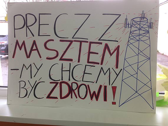 Koszmar mieszkacw Wrzosowa ju stoi! Mieszkacy: Precz z masztem - My chcemy by zdrowi!