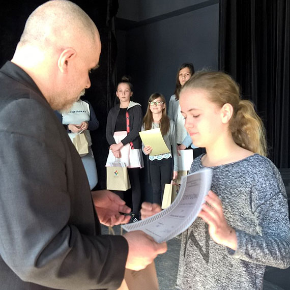 Midzyzdrojskie Talenty 2016 w Powiatowym Przegldzie Twrczoci Plastycznej Dzieci i Modziey. Midzyzdrojanie z nagrodami