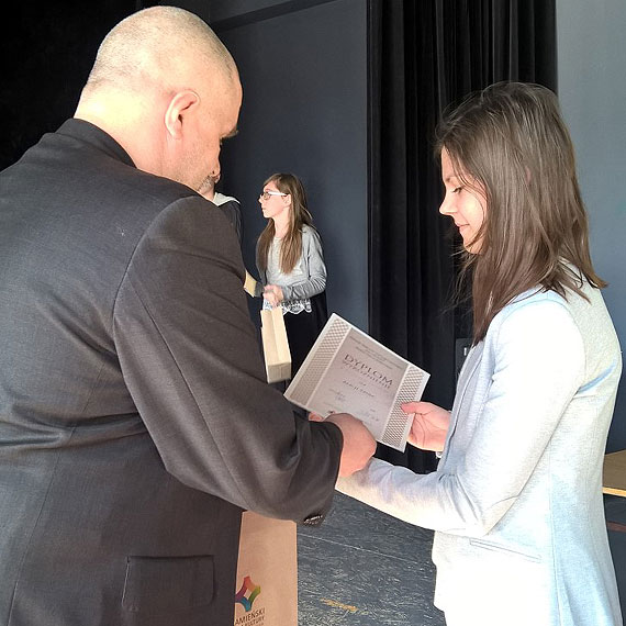 Midzyzdrojskie Talenty 2016 w Powiatowym Przegldzie Twrczoci Plastycznej Dzieci i Modziey. Midzyzdrojanie z nagrodami