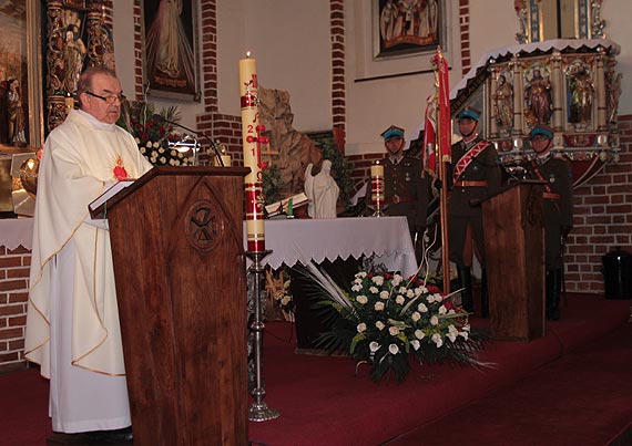Na cmentarzu w Cerkwicy uroczysto powicona pamici pk Kazimierza Kosiarskiego