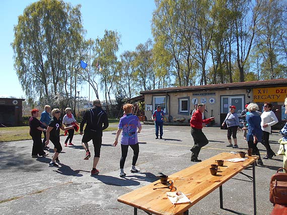 Ciekawy sposb obchodw Dnia Flagi. Rajd rowerowy z Kamienia Pomorskiego do Dziwnowa